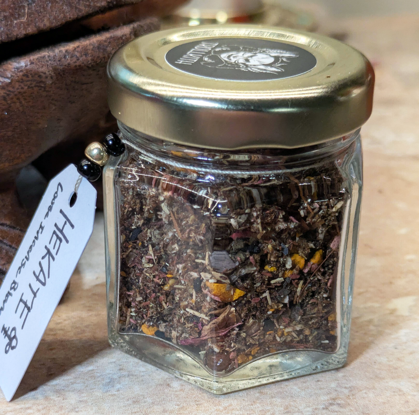 Loose incense: Hekate